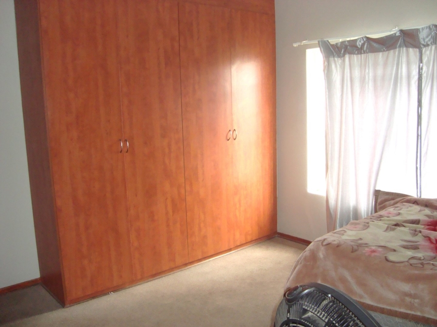 2 Bedroom Property for Sale in Flamwood North West